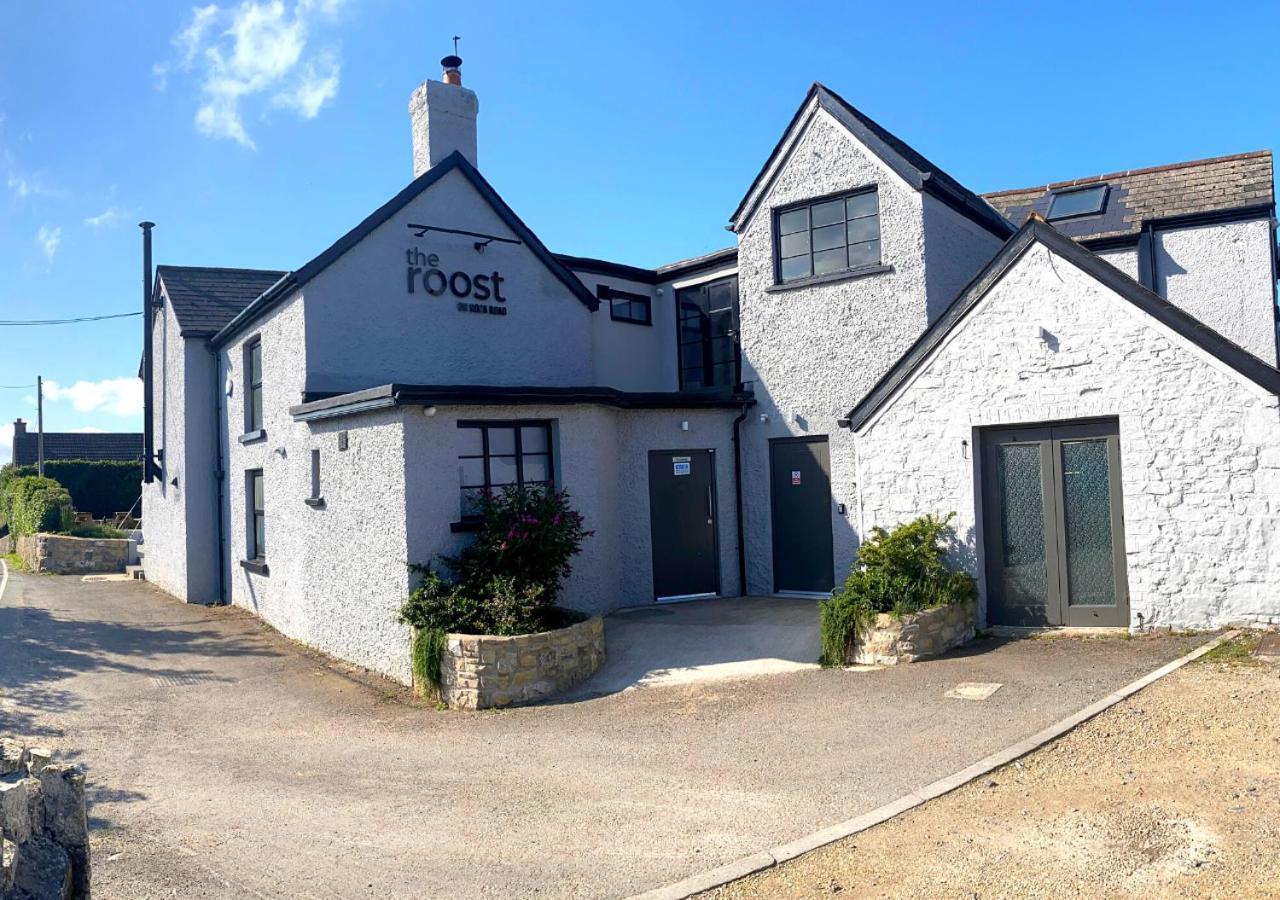 Hotel The Roost On Rock Road Barry Exterior foto